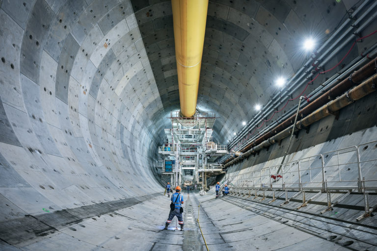 Corporate Fotografie | Reportage | Tunnelbau | Vermessung im Tunnel | Hongkong